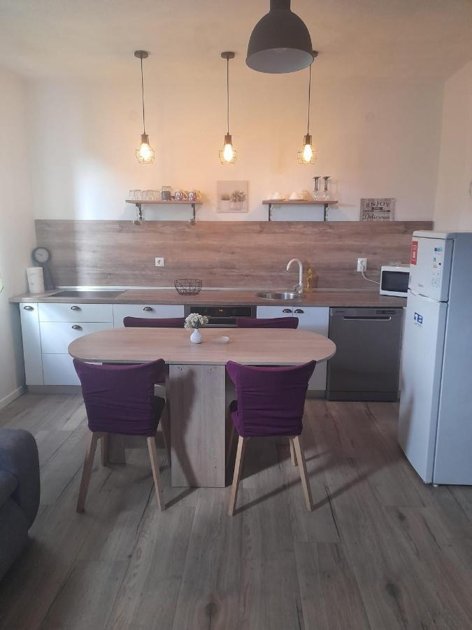 Apartmani Lukacic Biograd Na Moru Værelse billede